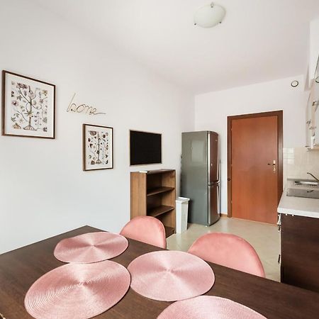 Wola Sunshine Apartment Free Parking Varsó Kültér fotó