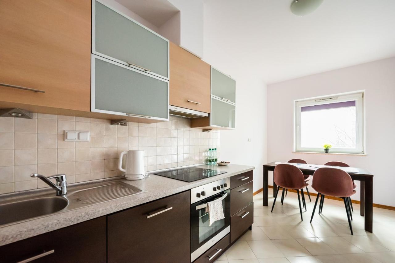 Wola Sunshine Apartment Free Parking Varsó Kültér fotó