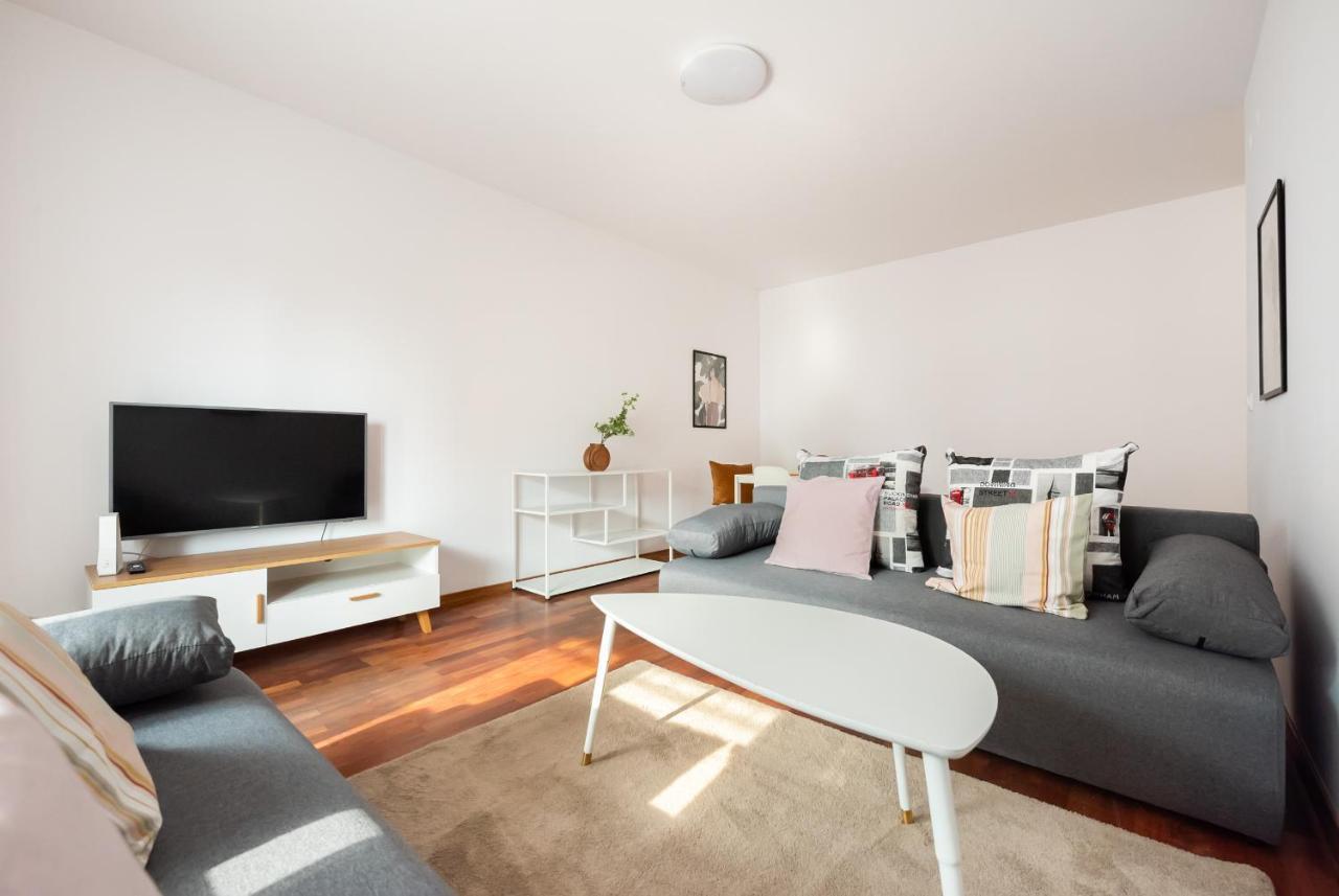 Wola Sunshine Apartment Free Parking Varsó Kültér fotó