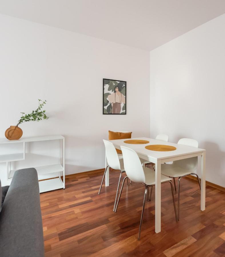 Wola Sunshine Apartment Free Parking Varsó Kültér fotó