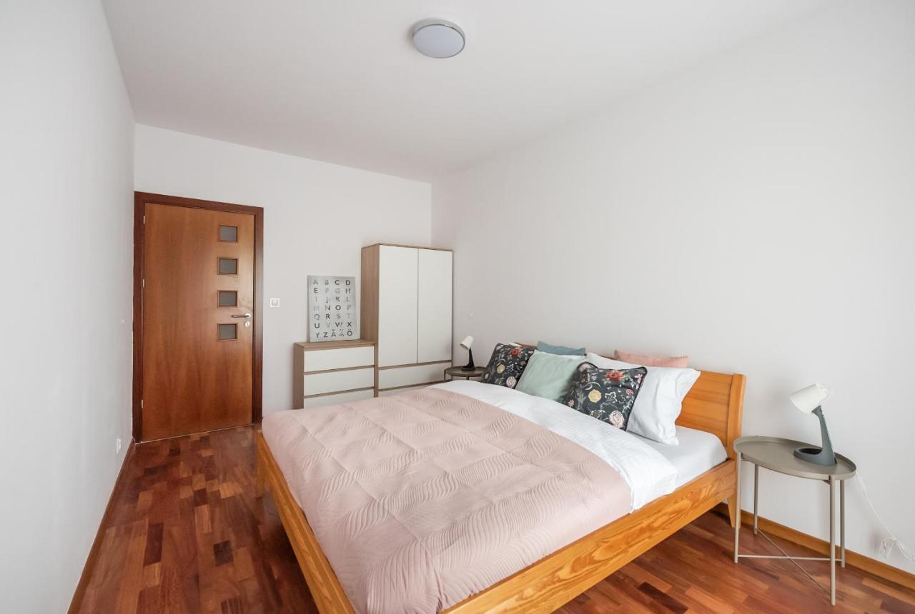 Wola Sunshine Apartment Free Parking Varsó Kültér fotó